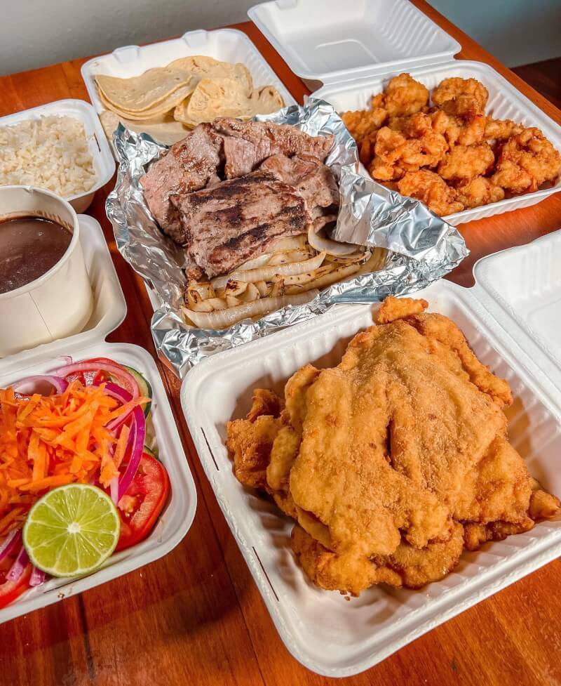También tenemos paquetes familiares a domicilio, consulta precios y detalles en: www.tacoloco.menu